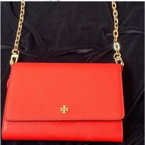 TORY BURCH Red Emerson Wallet in chain like new condition